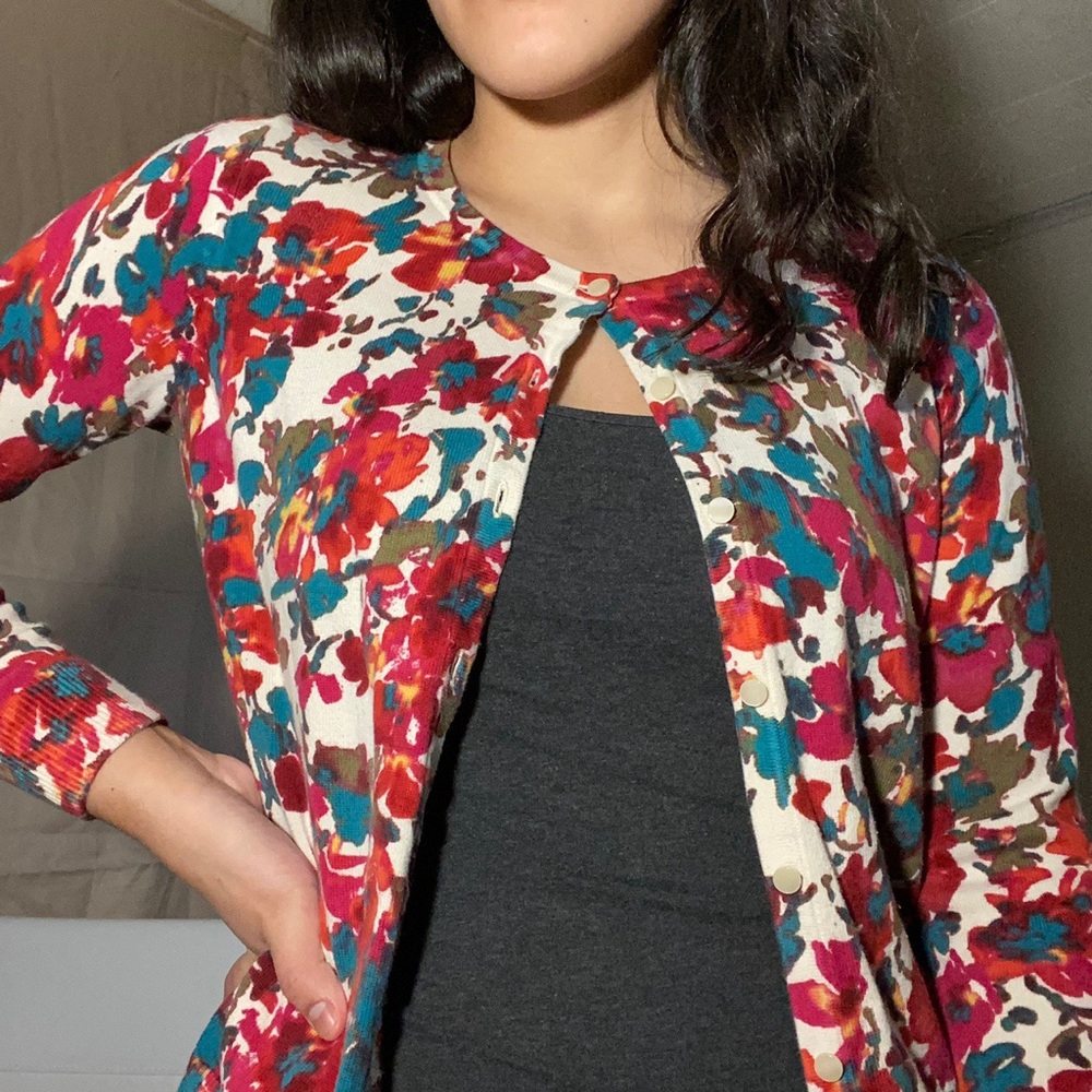 Vintage Floral Pattern Cardigan